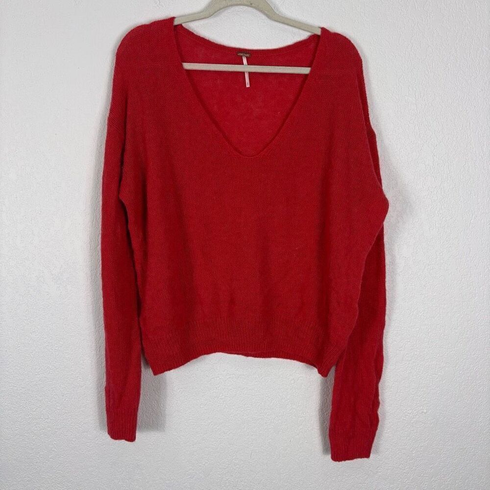 Free People Alpaca and Wool Blend Dark Pink V Neck Pullover Sweater Size Small